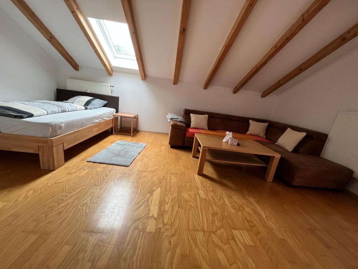 D&R Appartement Bei Rosenheim Exterior photo